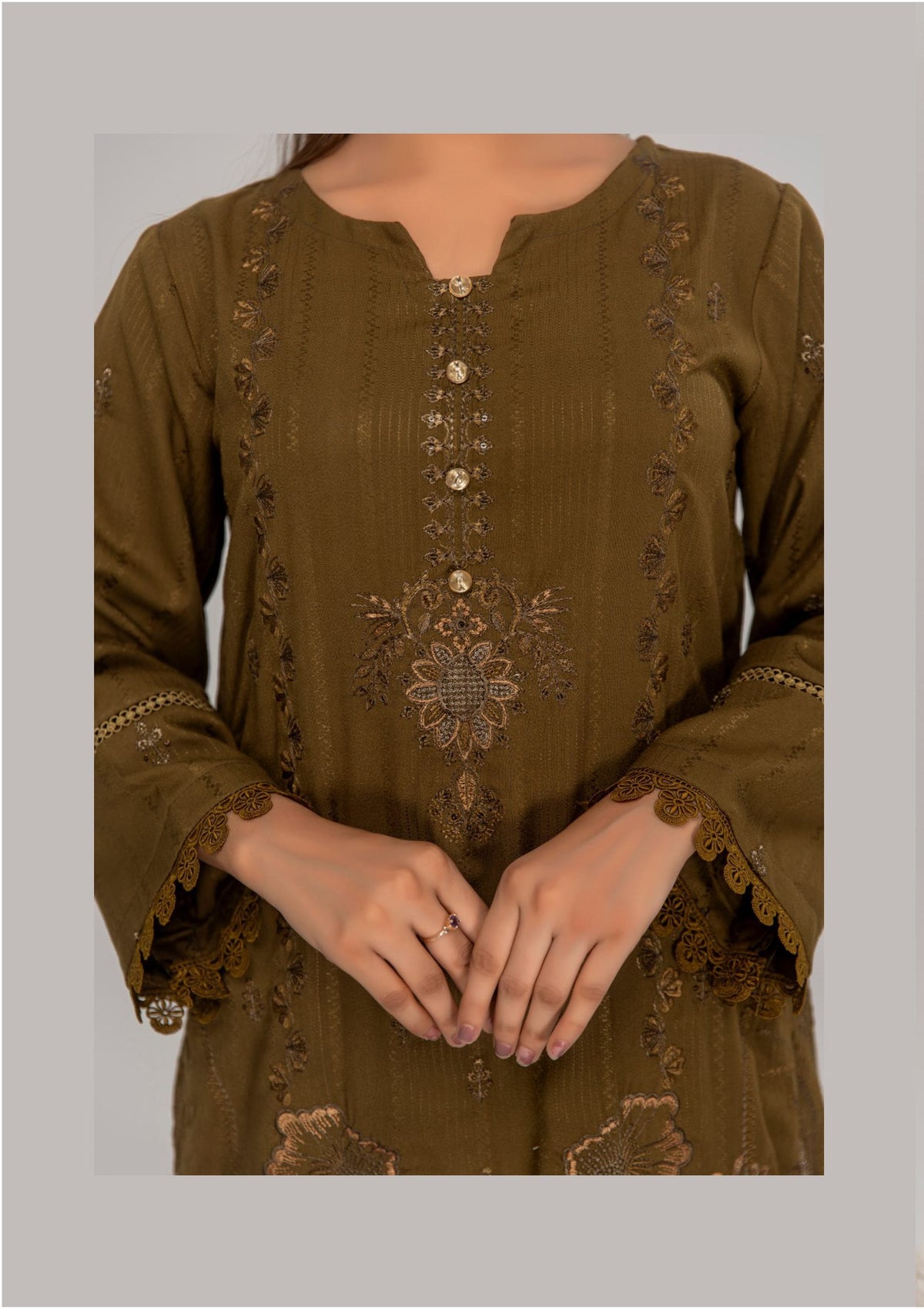 EMBROIDERED FANCY DHANAK 3 PIECE SUITING